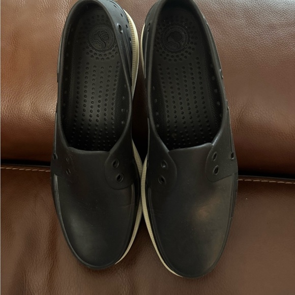 NATIVE Shoes for Men or Women. Unisex. Man 9 women 11 - Picture 3 of 5